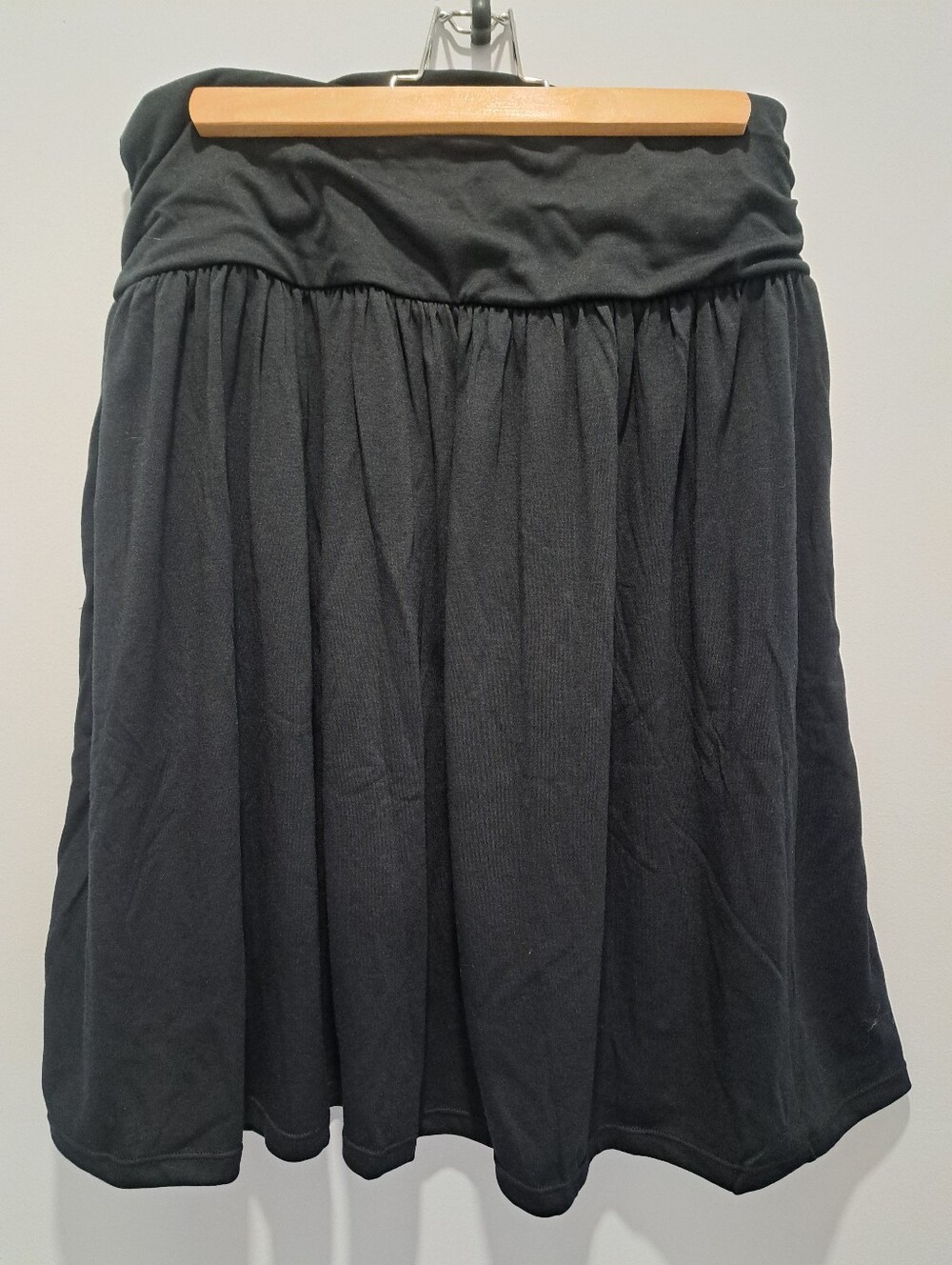 NWT Halara Black High-Waisted Ruched Pocket Flowy Skater Skirt Womens L